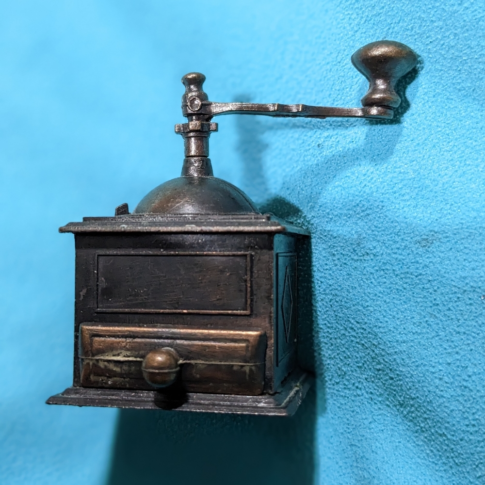 Vintage DURHAM Industries Miniature Cast Metal Coffee Grinder 1976
